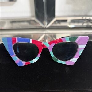 Vanlinker polygon Cat-Eye Sunglasses